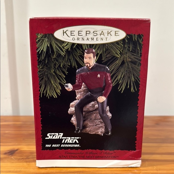 Vintage Star Trek Commander William T. Riker Hallmark 1996 Keepsake Ornament - Picture 1 of 4